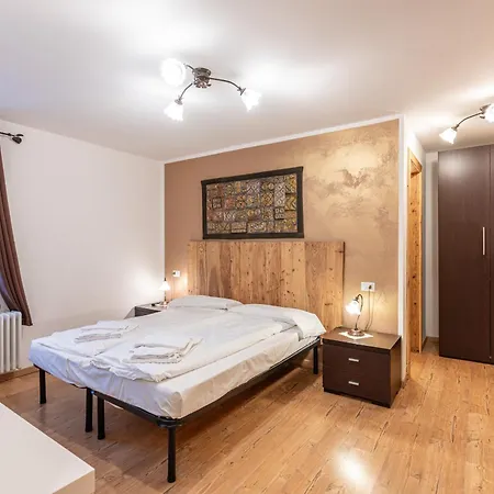 Apartament Regia *