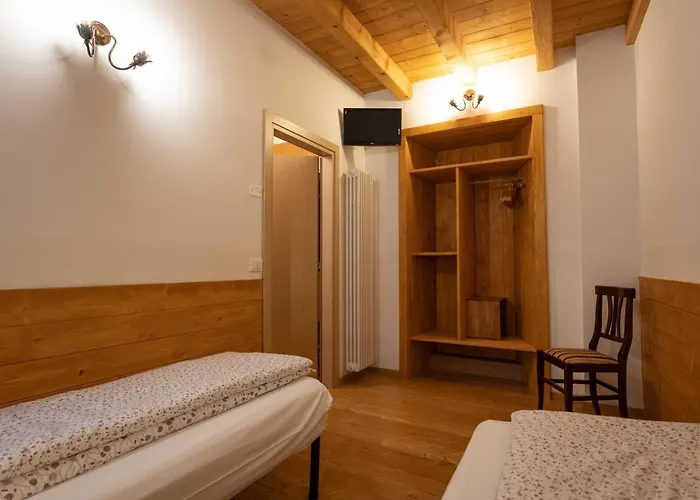 Regia 아파트 보도 카도레