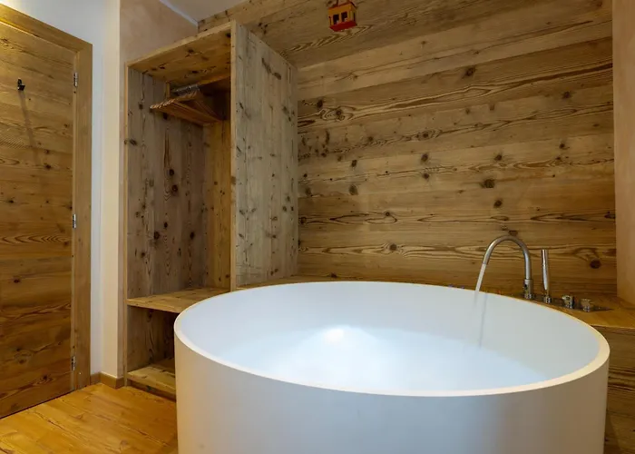 Regia 아파트 보도 카도레